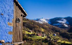 Casas De Aldea La Vallicuerra